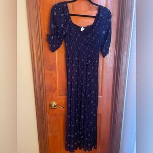 Navy embroidered midi dress size medium